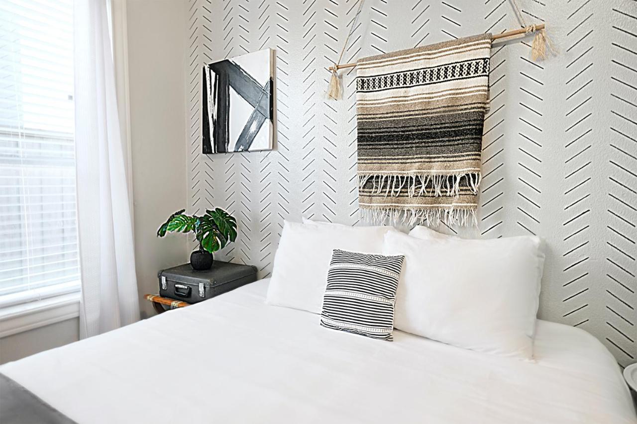Relaxing 1 Bedroom Near Lower Greenville Free Parking Dallas Exterior photo