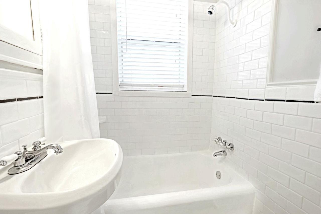 Relaxing 1 Bedroom Near Lower Greenville Free Parking Dallas Exterior photo